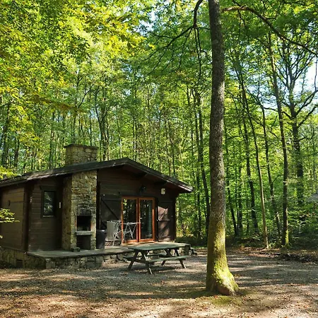 Holiday Village De Vacances Oignies.6 * Nismes