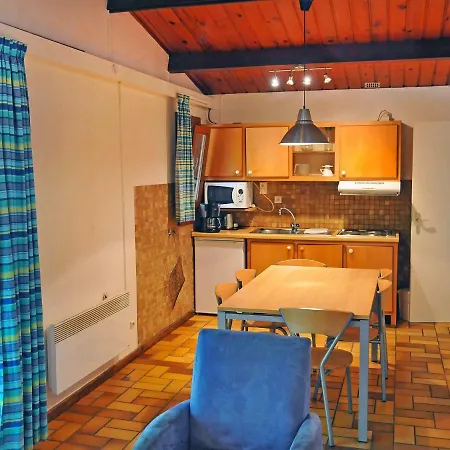 Holiday Village De Vacances Oignies.6 * Nismes